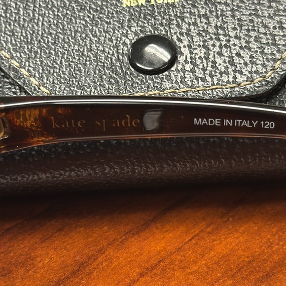 KATE SPADE sunglasses w/case - Picture 6 of 7